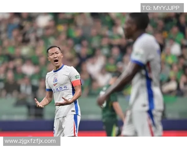 上海排球队配合问题引发热议球迷与专家各抒己见探讨战术调整 上海排球队配合问题引发热议球迷与专家各抒己见探讨战术调整