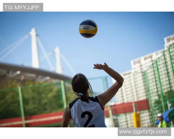 对话杨静：回顾她的排球生涯与成长历程的精彩瞬间